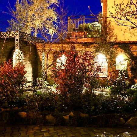 Artists Residence In Tbilisi ภายนอก รูปภาพ