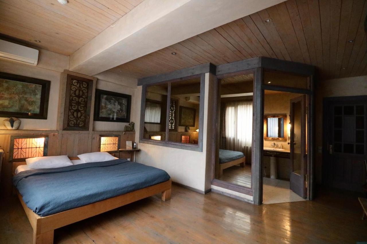 Artists Residence In Tbilisi ภายนอก รูปภาพ