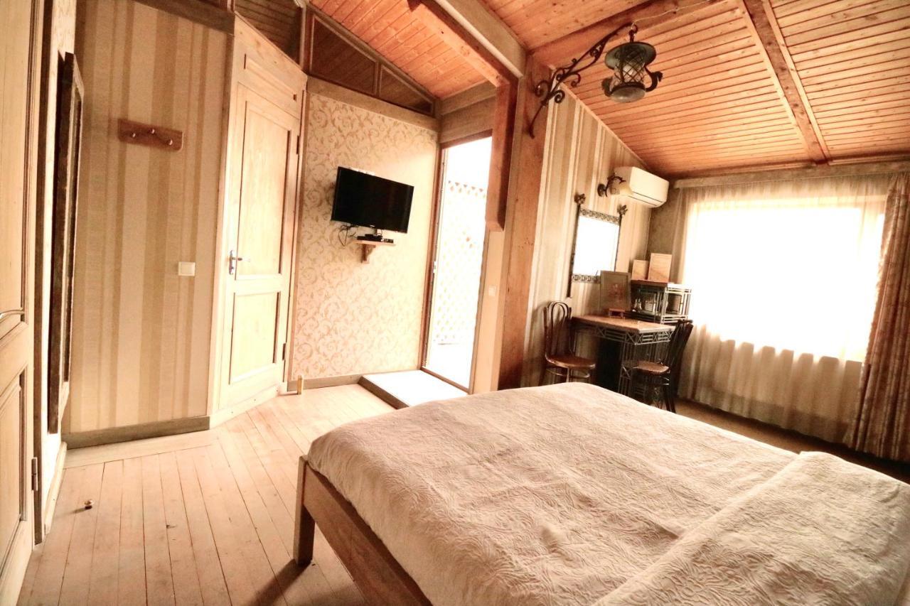 Artists Residence In Tbilisi ภายนอก รูปภาพ