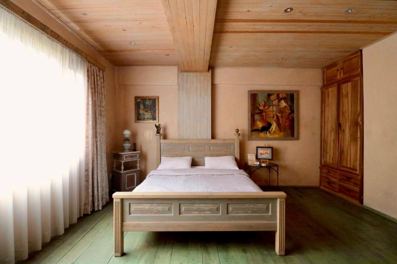 Artists Residence In Tbilisi ภายนอก รูปภาพ